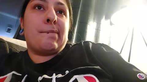 Snapshot of loolaunshaved chatting on November 4, 11:48 pm loolaunshaved online show from November 4, 11:48 pm