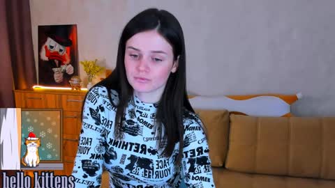 Lora Cain online show from December 12, 3:59 pm