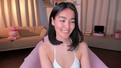 Snapshot of lora_lifelover chatting on June 13, 9:40 am Lora control 2 min for every new Fan Club subscriber online show from June 13, 9:40 am