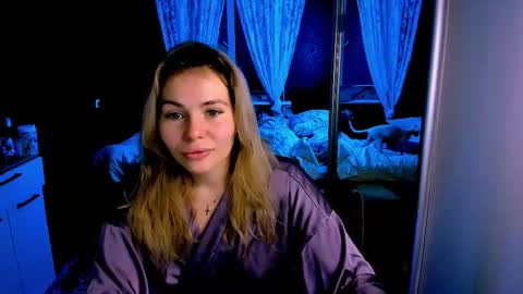 Lora online show from December 4, 2:43 am