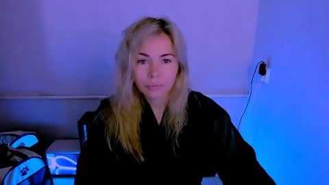 Snapshot of loraboyar chatting on May 8, 2:28 am Lora online show from May 8, 2:28 am