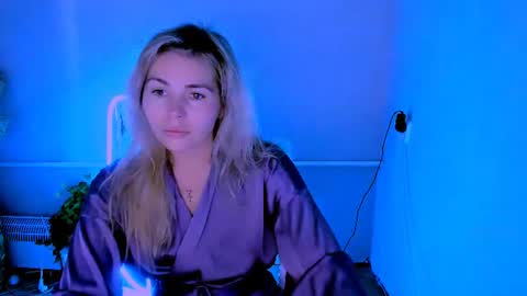 Snapshot of loraboyar chatting on June 11, 2:22 am Lora online show from June 11, 2:22 am