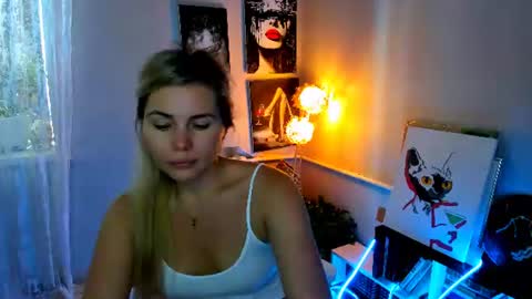 Snapshot of loraboyar chatting on July 2, 2:45 pm Lora online show from July 2, 2:45 pm