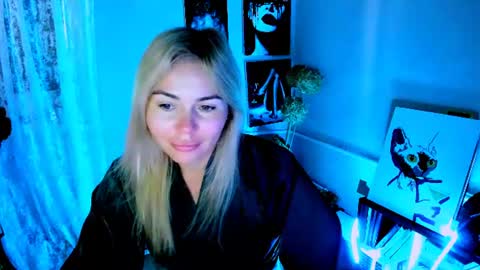 Snapshot of loraboyar chatting on August 3, 2:21 am Lora online show from August 3, 2:21 am