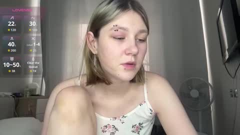 Lora online show from March 18, 7:11 am