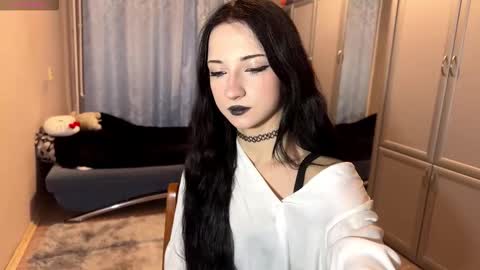 Hello there im Luna Im new here Lets have fun online show from February 21, 3:57 pm