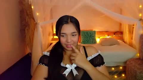 Snapshot of loreaniss chatting on June 13, 1:36 am loreanis online show from June 13, 1:36 am