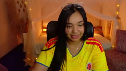 Snapshot of loreaniss chatting on July 7, 8:46 pm loreanis online show from July 7, 8:46 pm