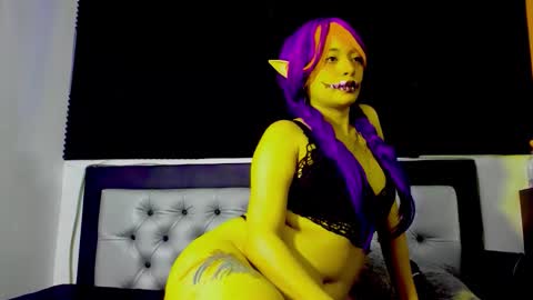 Lore Depp online show from October 20, 3:18 am