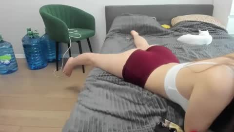 Snapshot of lorelea_cute chatting on April 11, 7:45 am Lorelea cute online show from April 11, 7:45 am