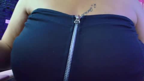 Loren online show from March 5, 8:42 pm