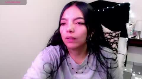 Snapshot of loren_44tits chatting on June 21, 8:22 pm Loren online show from June 21, 8:22 pm