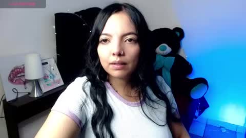 Snapshot of loren_44tits chatting on July 1, 1:07 am Loren online show from July 1, 1:07 am