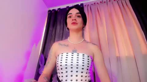 Snapshot of lorena_capelli_ chatting on June 29, 7:03 pm lesly lorena online show from June 29, 7:03 pm