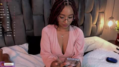 Snapshot of lorena_vieira_ chatting on February 16, 11:26 pm Lorena Vieira online show from February 16, 11:26 pm