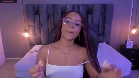 Snapshot of lorena_vieira_ chatting on February 27, 5:58 pm Lorena Vieira online show from February 27, 5:58 pm