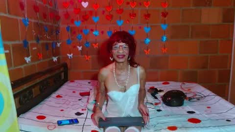 Lorena Capelli online show from September 18, 12:23 am