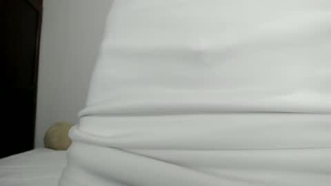 Snapshot of lorenita_gat chatting on July 1, 1:13 pm lorenita_gat online show from July 1, 1:13 pm