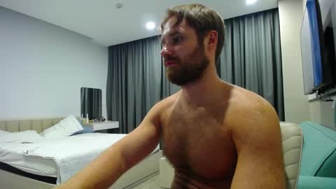 Snapshot of lorenzolux chatting on May 6, 4:56 pm Lorenz online show from May 6, 4:56 pm