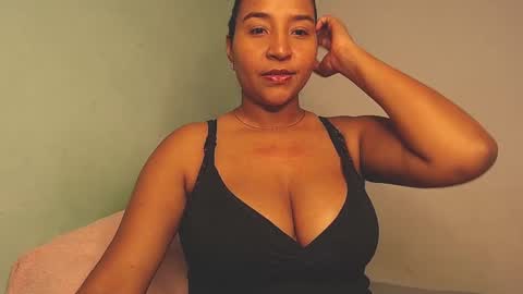 Loretta Gmez online show from January 19, 2:25 am