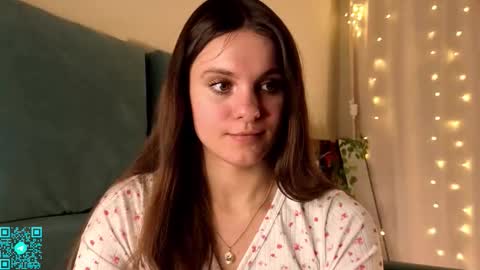 Snapshot of lorettadunnelli chatting on March 8, 6:01 pm Chloe for Fan BlackHole online show from March 8, 6:01 pm