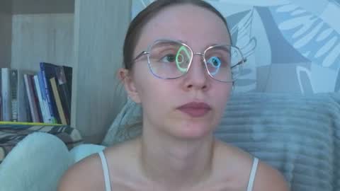 Snapshot of lorettedarsi chatting on July 2, 3:23 am lorettedarsi online show from July 2, 3:23 am