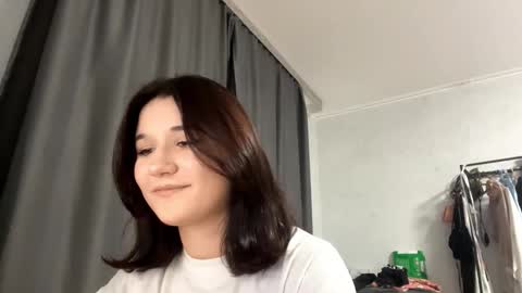 Snapshot of lorettedekay chatting on October 3, 3:09 pm Kate online show from October 3, 3:09 pm