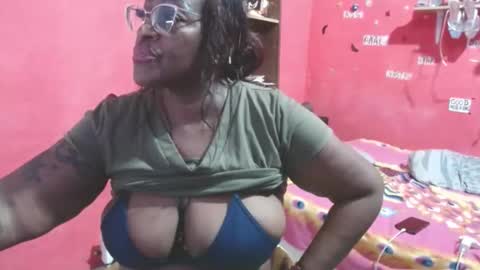 loretybighot online show from November 17, 12:33 pm