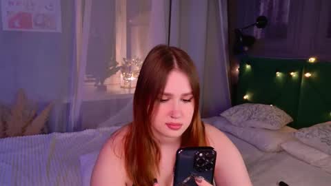 Snapshot of lori_mason chatting on January 7, 6:32 pm Lori online show from January 7, 6:32 pm