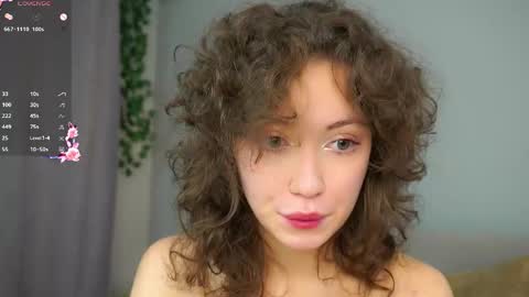 Naomi online show from November 9, 11:25 pm