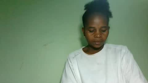 Snapshot of lorienne98 chatting on June 6, 9:03 am lorienne98 online show from June 6, 9:03 am