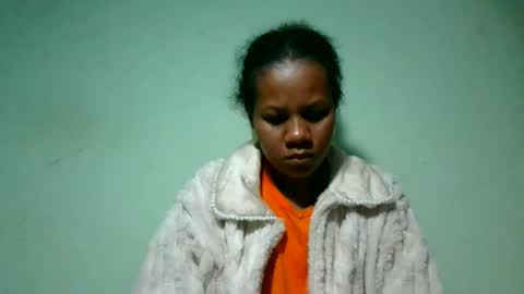 Snapshot of lorienne98 chatting on June 21, 9:01 am lorienne98 online show from June 21, 9:01 am