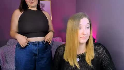 Snapshot of lorraine_carter chatting on September 15, 7:58 pm Lora for u online show from September 15, 7:58 pm