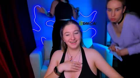 Snapshot of lorraine_carter chatting on September 30, 6:46 pm Lora for u online show from September 30, 6:46 pm