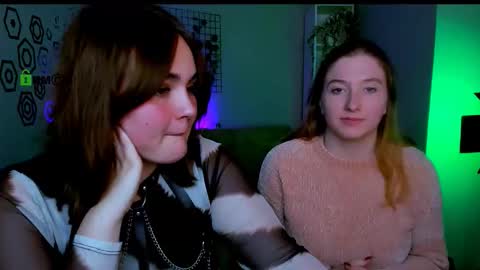 Snapshot of lorraine_carter chatting on October 12, 10:31 pm Lora for u online show from October 12, 10:31 pm