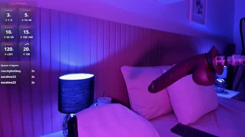 lore  online show from March 12, 11:16 am