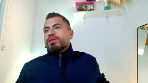 JUAN  JUAN online show from March 23, 6:39 am