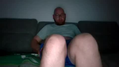 Snapshot of losertobiass chatting on August 1, 7:24 pm losertobiass online show from August 1, 7:24 pm