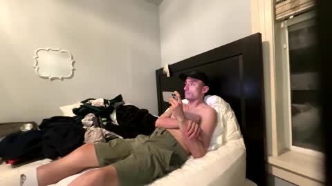 lostpuppyboy online show from May 4, 8:10 am