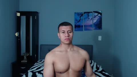 Snapshot of lothbrok_strong chatting on May 11, 10:07 pm lothbrok online show from May 11, 10:07 pm