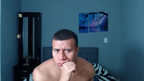 Snapshot of lothbrok_strong chatting on May 12, 10:29 pm lothbrok online show from May 12, 10:29 pm