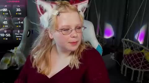 Snapshot of lottieparker chatting on June 17, 2:18 pm Lottie online show from June 17, 2:18 pm
