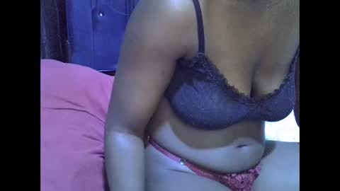 lotty_lavilla online show from January 10, 6:20 pm