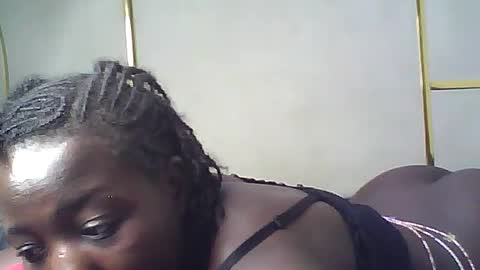 Snapshot of lotty_lavilla chatting on June 18, 7:30 am lotty_lavilla online show from June 18, 7:30 am