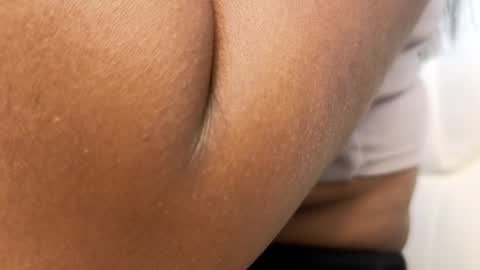 Snapshot of lou_rosse chatting on December 27, 5:59 pm  Lou Rosse  online show from December 27, 5:59 pm