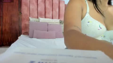 Snapshot of lou_rosse chatting on September 17, 9:27 pm  Lou Rosse  online show from September 17, 9:27 pm