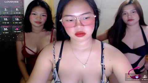 Snapshot of lougem chatting on February 11, 10:31 am lougem online show from February 11, 10:31 am