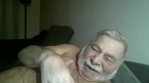 Snapshot of louis_chokdee chatting on December 27, 5:26 pm louis_chokdee online show from December 27, 5:26 pm