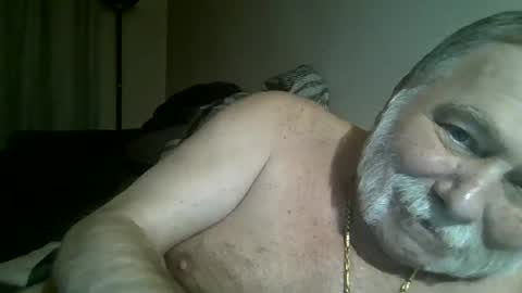 Snapshot of louis_chokdee chatting on January 29, 5:13 pm louis_chokdee online show from January 29, 5:13 pm