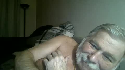 Snapshot of louis_chokdee chatting on January 30, 6:21 pm louis_chokdee online show from January 30, 6:21 pm